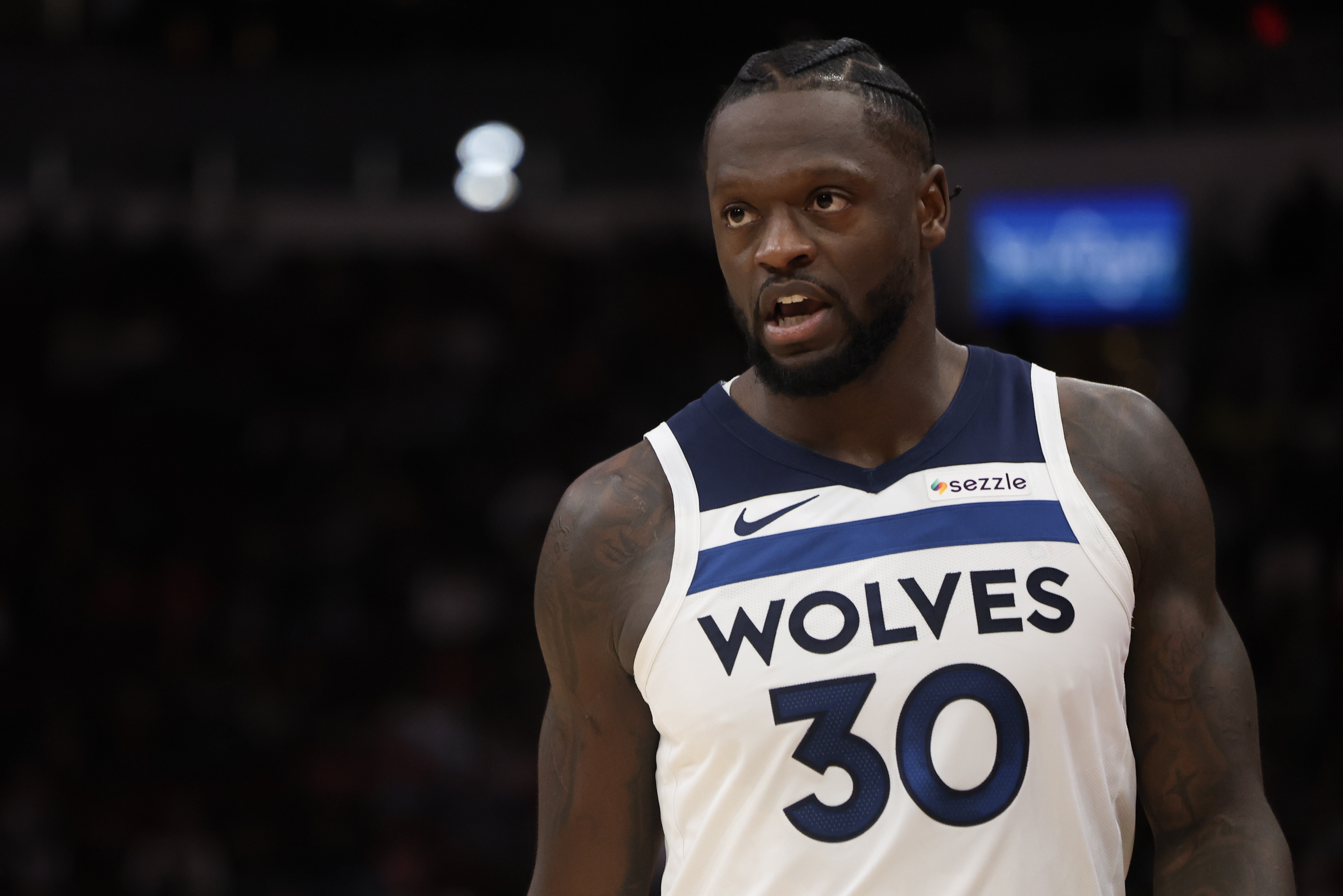 球速体育 (中国)官网-最全体育赛事直播与即时数据-真尽力局！兰德尔25中14&amp;罚球11中9空砍赛季新高39分 第三节17分