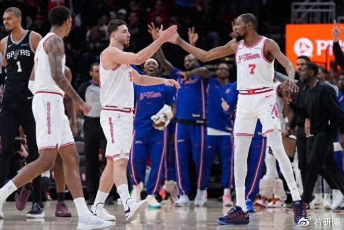 球速体育 (中国)官网-最全体育赛事直播与即时数据-轰28+16+5！文班爆锤火箭，杜兰特作茧自缚，乌度卡也暴露缺陷了|马刺|凯文·杜兰特|文班亚马|申京|外线_新浪体育_新浪新闻
